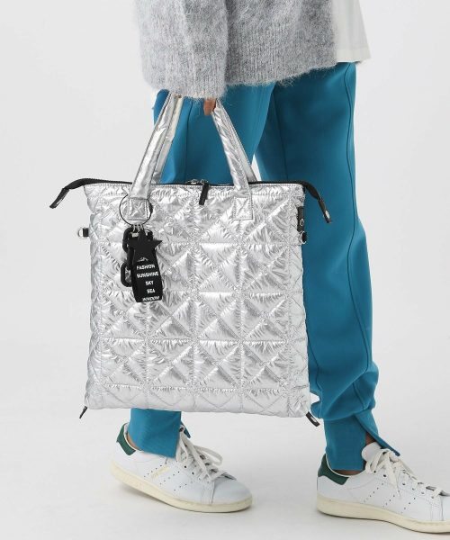 ベイフロー(BAYFLOW) チャーム付き3WAYキルトトート