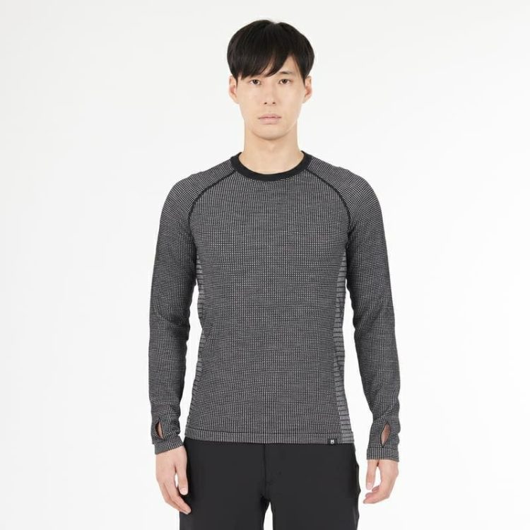 登山ウェアのイメージ