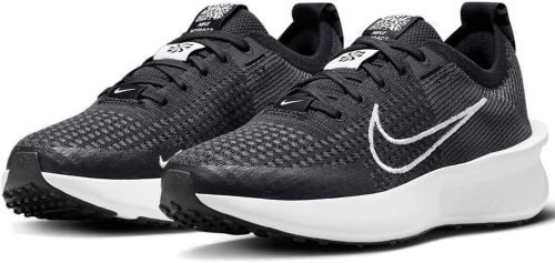 ナイキ(NIKE) インタラクト ラン FD2292