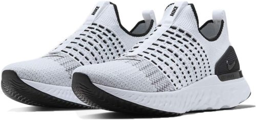 ナイキ(NIKE) ファントム ラン 2 CJ0277