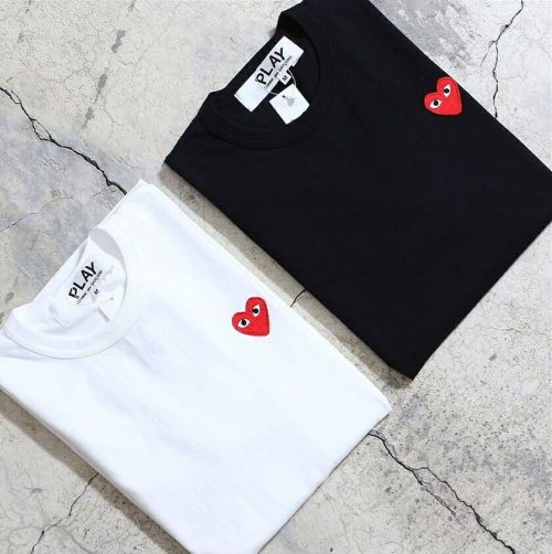 コムデギャルソン(COMME des GARCONS) PLAY ハートロゴ 半袖Tシャツ
