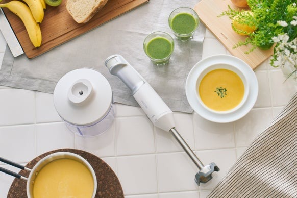 刃物の貝印が開発！軽量ハイパワーな「SELECT100コードレスブレンダー」