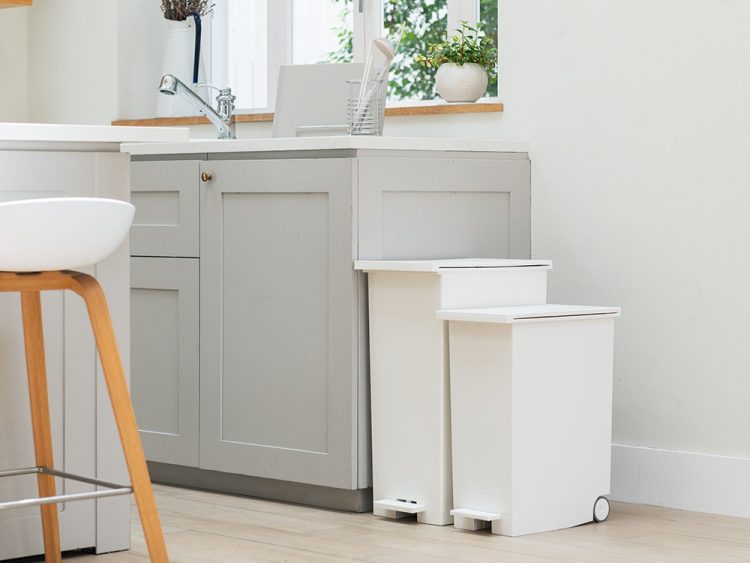 東京 カジノ バカラ 必勝法箱(ダストボックス)のイメージ