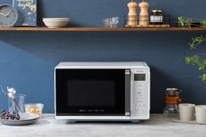 フラットテーブルの電子レンジおすすめ10選。機能性に優れたモノもご紹介