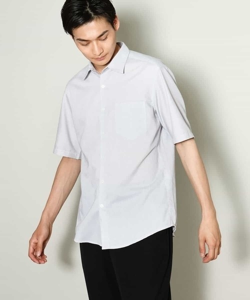 アーヴェヴェ(a.v.v) リネン混半袖シャツ