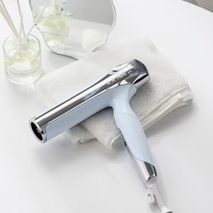 静かなドライヤーおすすめ9選。大風量で髪を乾かせるモデルもご紹介
