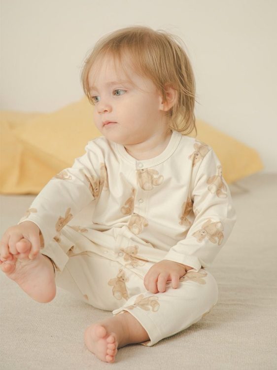 カジノ バカラ 動画ー服・子供服のイメージ