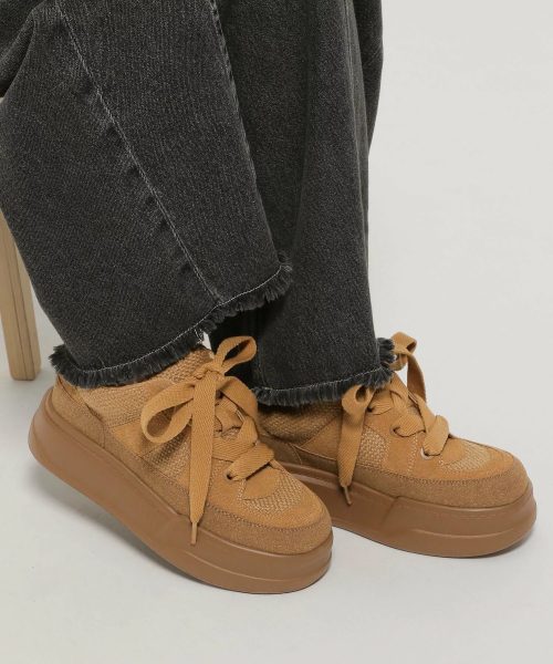 ニコアンド(niko and...) 抗菌消臭 切り替え厚底スニーカー