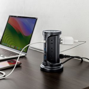 タワー型電源タップのおすすめ13選。コンパクトなモデルもご紹介