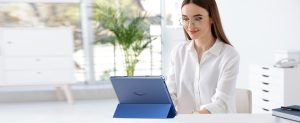 Fireタブレット用ケースのおすすめ17選。各シリーズ対応の人気製品をご紹介
