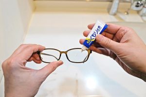 メガネの曇り止めおすすめ11選。効果が長続きするアイテムもご紹介