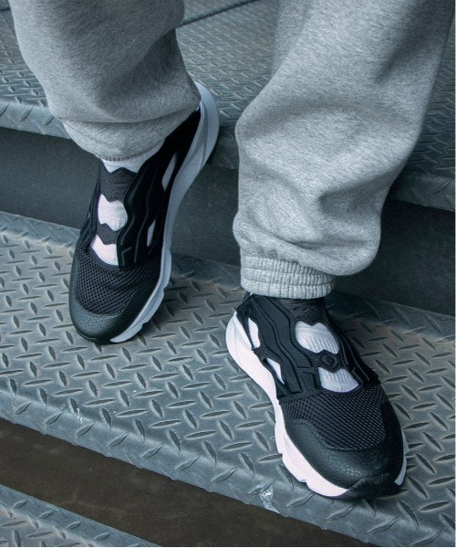 リーボック(Reebok) フューリーライト スリッポン