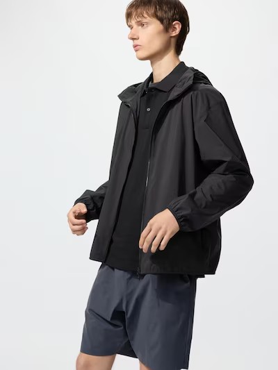 ユニクロ(UNIQLO) ポケッタブルUVカットパーカ/NANODESIGN