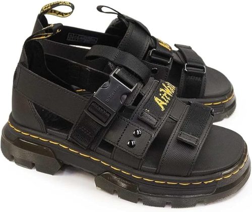 ドクターマーチン(Dr.Martens) PEARSON マルチストラップ サンダル