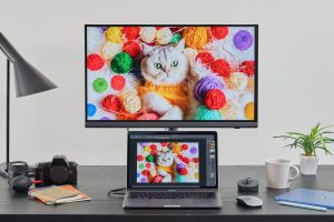 デザイナーの「色が合わない」を解消。BenQ「Creative Pro PD2732U」の正確な色再現性と効率的な色管理に迫る