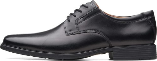 クラークス(Clarks) ティルデン プレイン