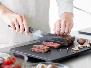 セラミック包丁のおすすめ17選。お手入れが簡単なタイプをご紹介