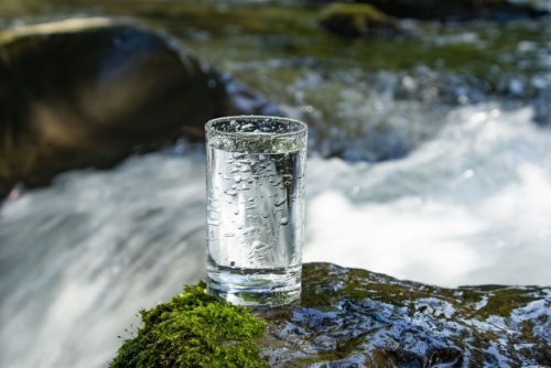 ストレスなく飲むなら清涼飲料水メーカーのモノを選ぼう