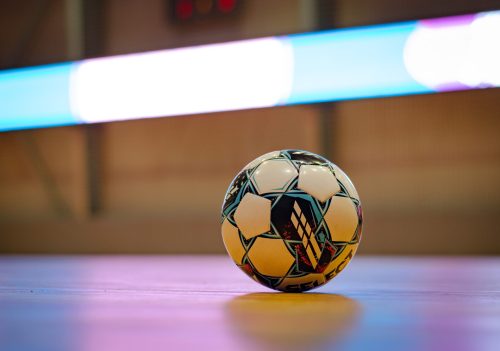 フットサルボールとサッカーボールの違いとは?