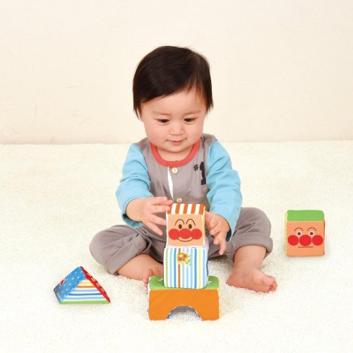 手入れしやすいEVA樹脂・布・ゴム製