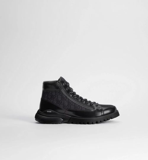 ディオール(Dior) Dior Combat ショートブーツ