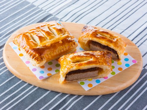 レトルトハンバーグでミートパイ