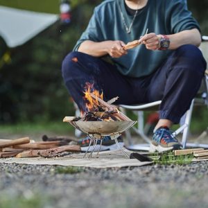ソロ向けの焚き火台おすすめ15選。コンパクトで持ち運びやすいアイテムをご紹介