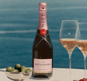 食前酒のおすすめ18選。適した種類や選び方をご紹介
