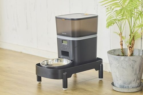 ペットが食べやすいよう高さ調節機能があると便利