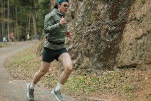 ウインドシェルのおすすめ15選。登山やトレランで活躍する人気アイテム