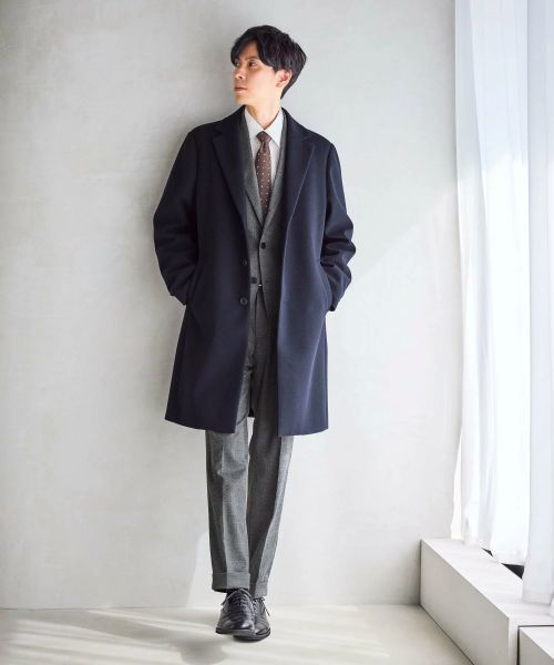 スーツなど着る服に合ったデザインやカラーをチェック